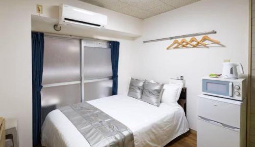 One-Bedroom Standard Apartment