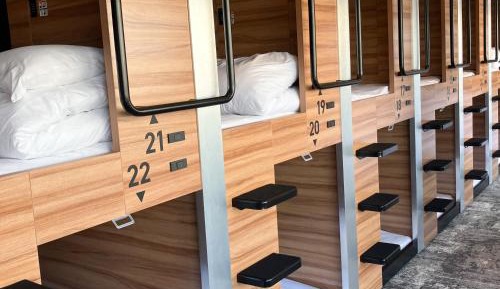 MAX CABIN Capsule Room for Men Only
