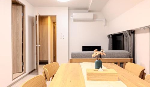 Three-Bedroom Standard Apartment