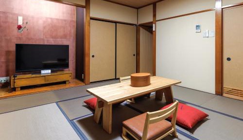 Japanese-Style Room