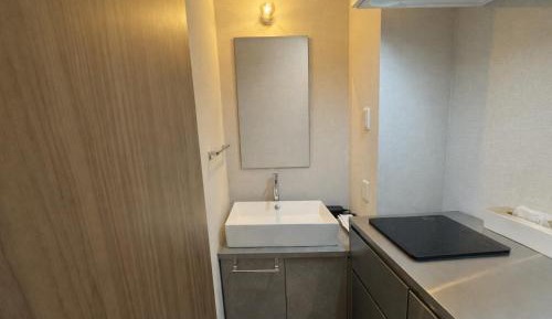 One-Bedroom Apartment - Non-Smoking