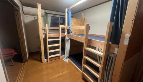 6-Bed Mixed Dormitory Room