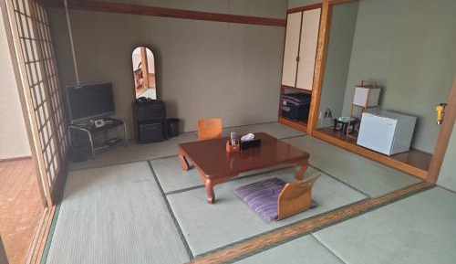 Japanese-Style Room