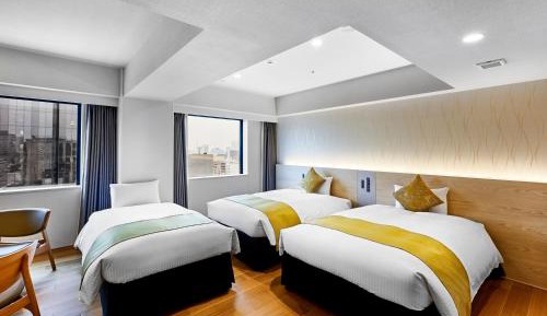 Triple Room with Wooden Floor - Non-Smoking