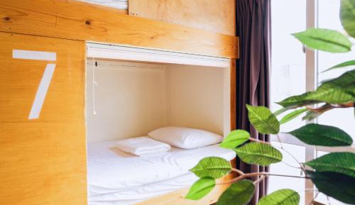 Standard Twin Room with Garden View - Female Only 