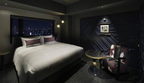 Superior Queen Room with Washing Machine