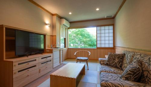Renovated Japanese-Western Style Room with Hot Spring Private Bath 45 sqm