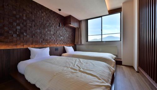 Twin Room with Shower
