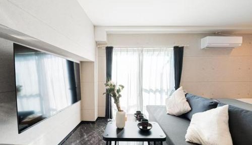 One-Bedroom Apartment with Balcony