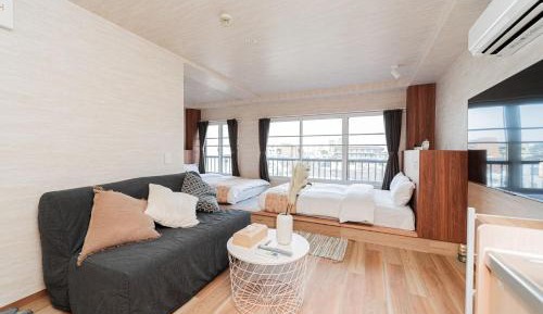 One-Bedroom Apartment with Terrace