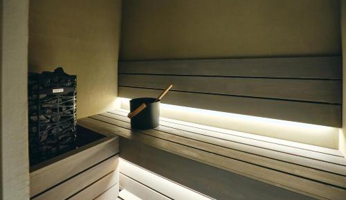 Suite with Sauna