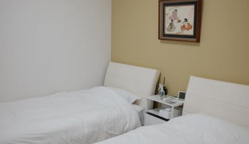 Twin Room with Shared Bathroom