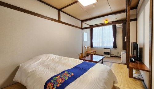 Economy Twin Room