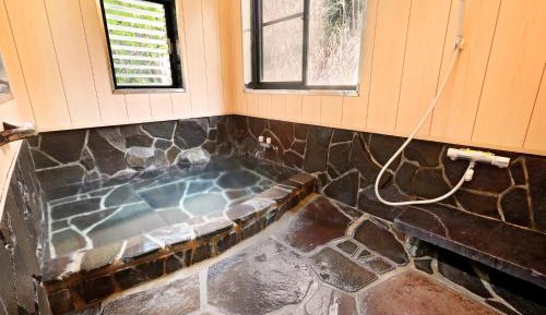 Quadruple Room with Private Bathroom