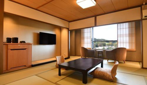 Japanese-Style Quadruple Room