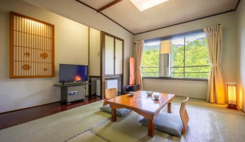 Japanese-Style Room