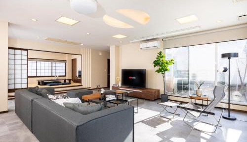 Luxury Suite