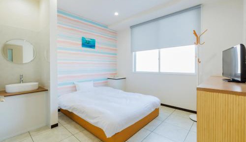 Single Room with Private Bathroom