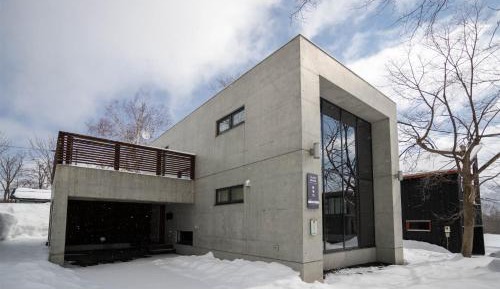 Three-Bedroom Townhouse