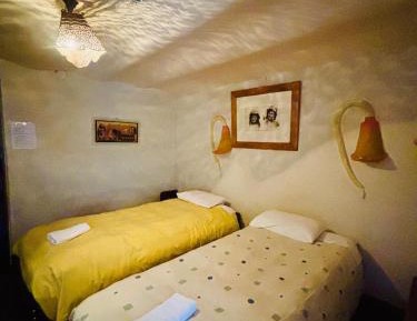 Economy Triple Room