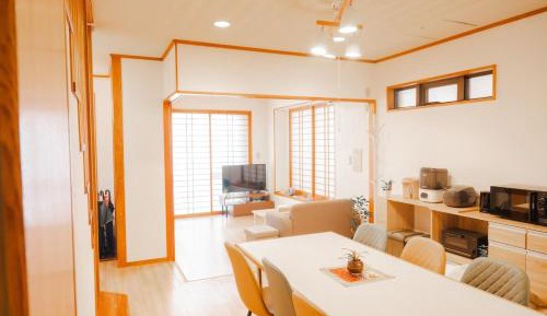 Three-Bedroom Standard Apartment