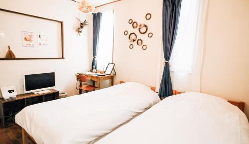 Economy Twin Room