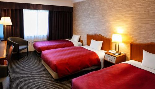 Standard Twin Room with Extra Bed