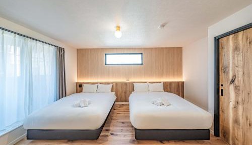 Up to 16 Guests Deluxe 4 Bedroom Villa(166 SquareMeter)