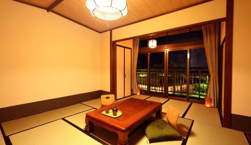 Standard Japanese-Style-Room with 14 Tatami mats (No View) - Indoor Bath - Non-Smoking