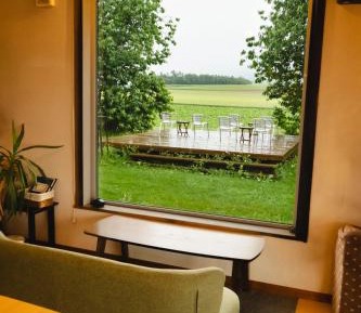 【Adult Only】Room Selected at Check-In with Shared Bathroom 2