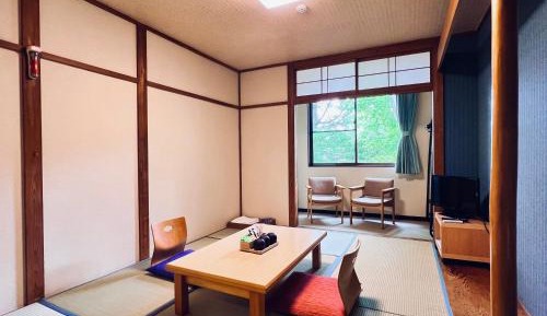 Japanese-Style Room
