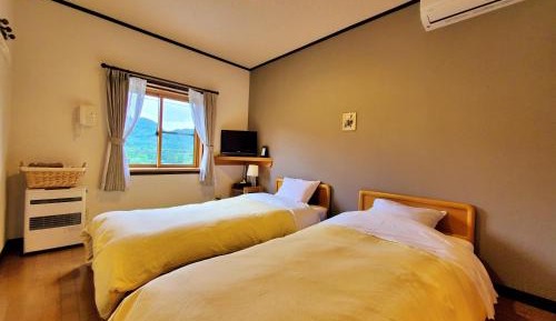 Twin Room with Shared Bathroom