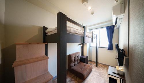 Standard Single Room with Shared Bathroom