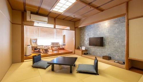 Quadruple Room with Terrace