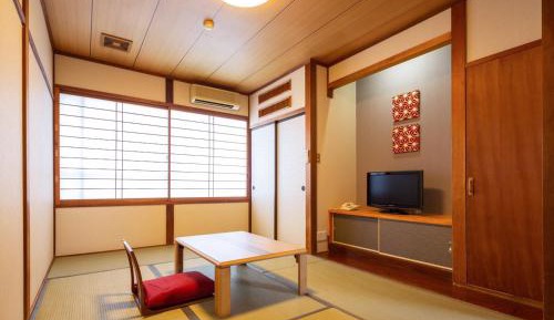 Japanese-Style Room