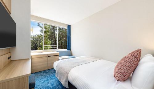 Semi Double Room (With Private Bath)