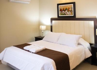 Standard Queen Room