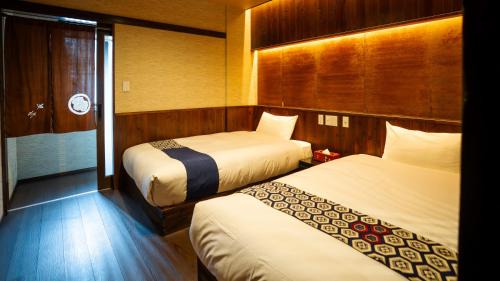 Two-Bedroom Suite