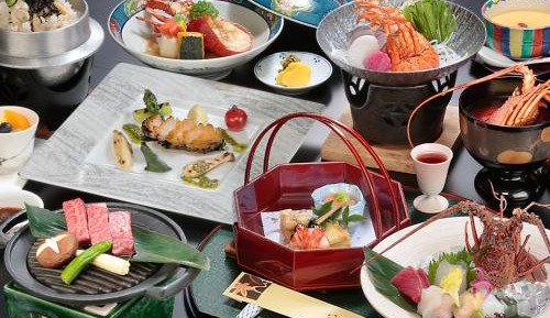 Universal Suite with Tatami Area with Ocean View - Room Dinner