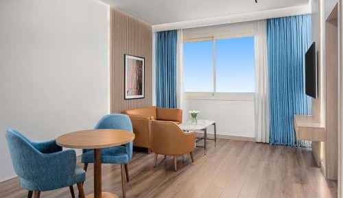 Deluxe Junior Suite
