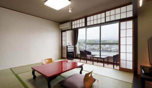 Moderate Japanese-Style Room with Mikuma River View Non-Smoking