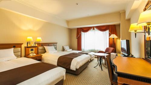 Standard Twin Room with Extra Bed - Smoking