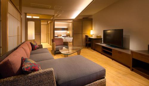 Suite with Hot Tub