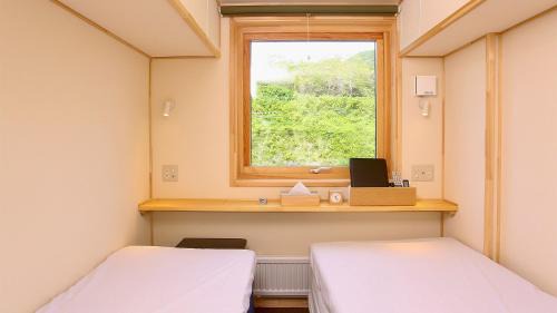 Economy Twin Room