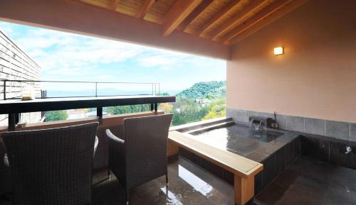 Twin Room with Bath
