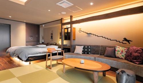 Twin Room with Private Bathroom