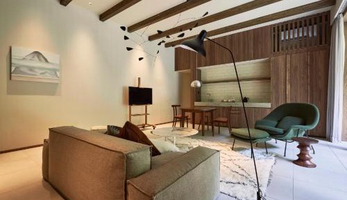Junior Suite with Garden View