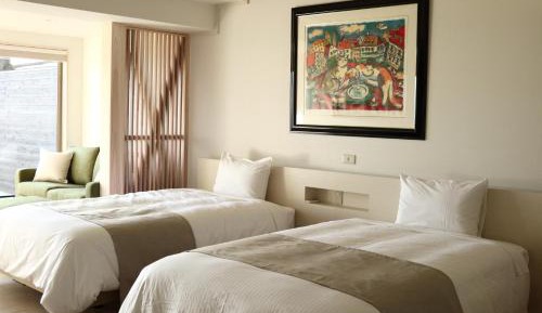 Twin Room with Private Bathroom