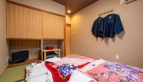 Twin Room with Shared Bathroom