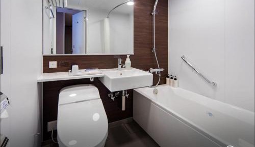 Corner Double Room - Non-Smoking